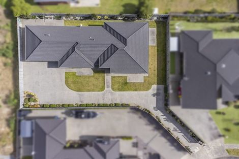 Photo of property in 16 Petrel Close, Paraparaumu Beach, Paraparaumu, 5032