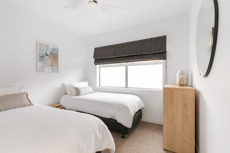 Photo of property in 2 Makura Drive, Papamoa Beach, Papamoa, 3118