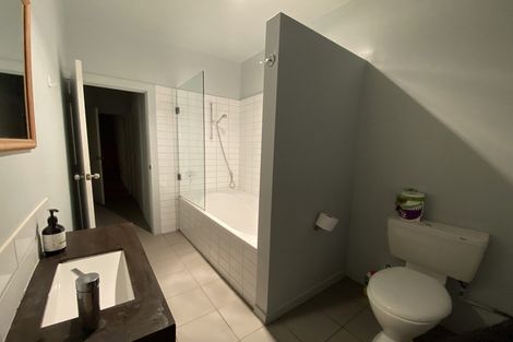 Photo of property in 2u7 King Street, Mount Cook, Wellington, 6021