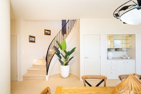Photo of property in 25a Seapoint Road, Bluff Hill, Napier, 4110