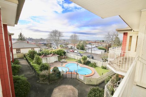 Photo of property in 10u9 Hunter Street, Hamilton Lake, Hamilton, 3204