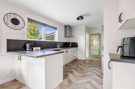 Photo of property in 81 College Road, Edgecumbe, 3120