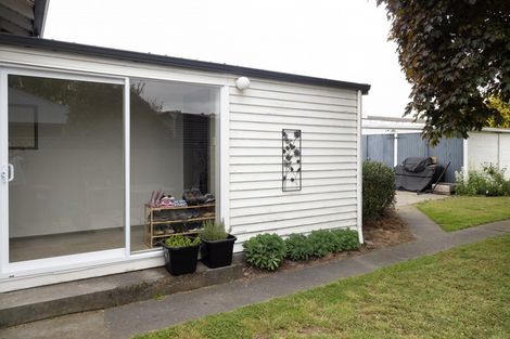 Photo of property in 64 Cameron Street, Ashburton, 7700