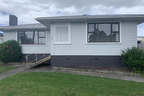 Photo of property in 50 Barrys Road, Glendene, Auckland, 0602
