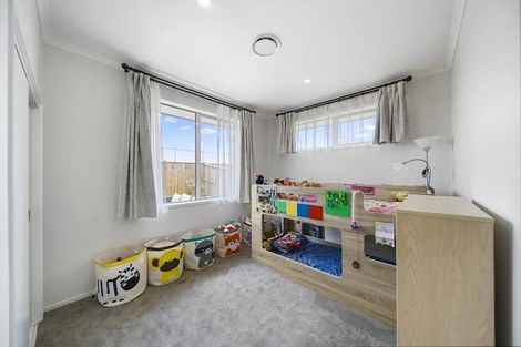 Photo of property in 57 Hayfield Way, Karaka, Papakura, 2113