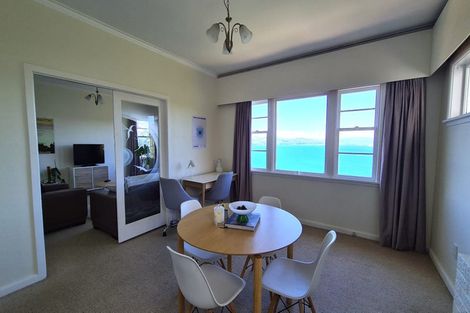 Photo of property in 122 Grafton Road, Roseneath, Wellington, 6011