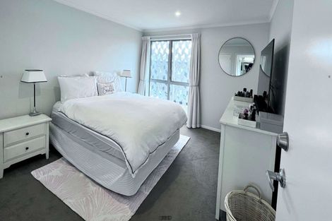 Photo of property in 20 Oioi Road, Hobsonville, Auckland, 0616