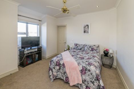Photo of property in 15 Okarito Avenue, Levin, 5510