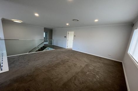 Photo of property in 26 Lagonda Rise, Oteha, Auckland, 0632