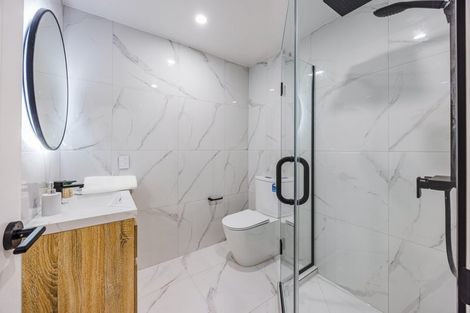 Photo of property in 1b Great South Road, Papatoetoe, Auckland, 2025