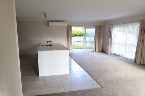 Photo of property in 1 Poaka Avenue, Takanini, 2112