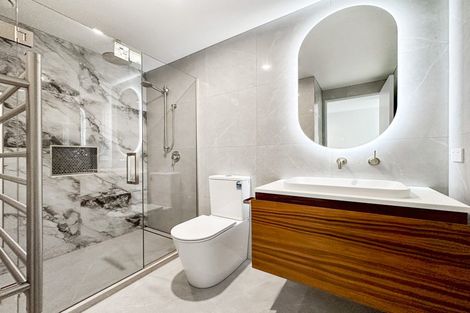 Photo of property in 2/74 Caledonian Road, St Albans, 8014