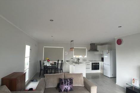 Photo of property in 94 Lynwood Road, New Lynn, Auckland, 0600
