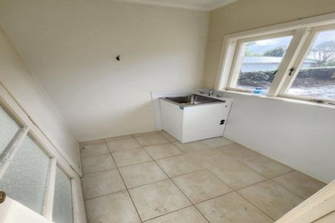 Photo of property in 3 Cosgrave Road, Papakura, 2110