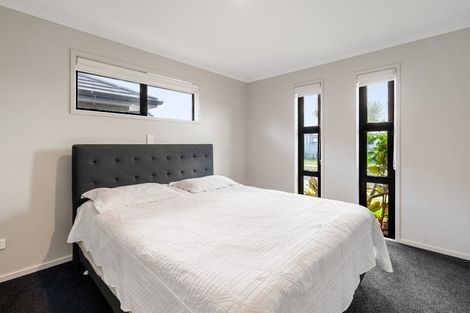 Photo of property in 36 Komata Crescent, Papamoa Beach, Papamoa, 3118