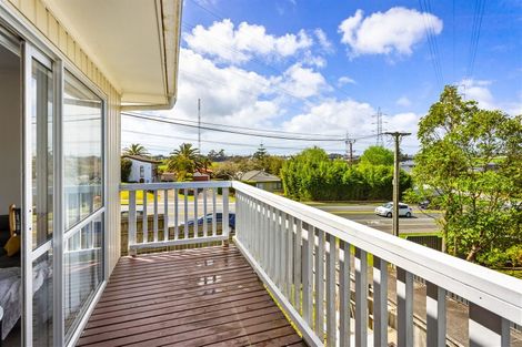 Photo of property in 323 Triangle Road, Massey, Auckland, 0614