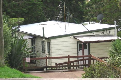 Photo of property in 41 Derwent Crescent, Titirangi, Auckland, 0604