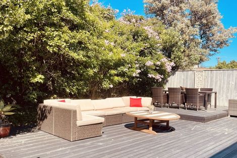 Photo of property in 93 Marine Parade, Paraparaumu Beach, Paraparaumu, 5032