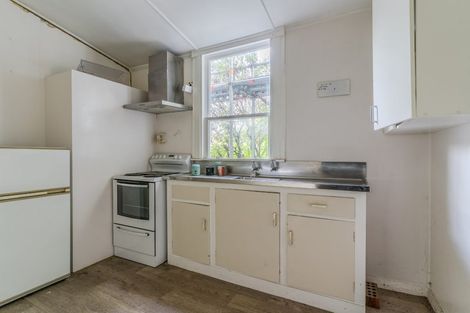 Photo of property in 1 Phillips Street, Kensington, Dunedin, 9011