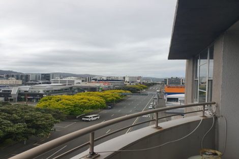 Photo of property in Grandstand Apartments, 11/80u Kent Terrace, Mount Victoria, Wellington, 6011