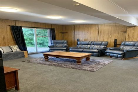 Photo of property in 45 Turville Crescent, Newlands, Wellington, 6037