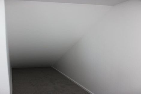 Photo of property in 15/62u Spenmoor Street, Newlands, Wellington, 6037