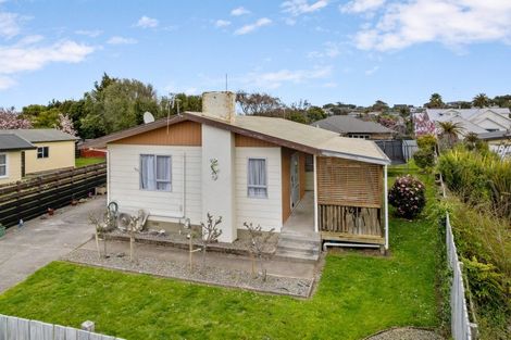 Photo of property in 35 Shelton Place, Feilding, 4702