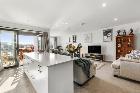 Photo of property in 202/2u Onepu Road, Kilbirnie, Wellington, 6022