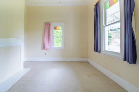 Photo of property in 100 Halcombe Road, Feilding, 4775