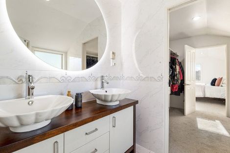 Photo of property in 6 Kittiwake Drive, Schnapper Rock, Auckland, 0632