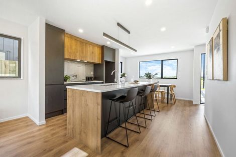 Photo of property in 33 Hampshire Lane, Karaka, 2580