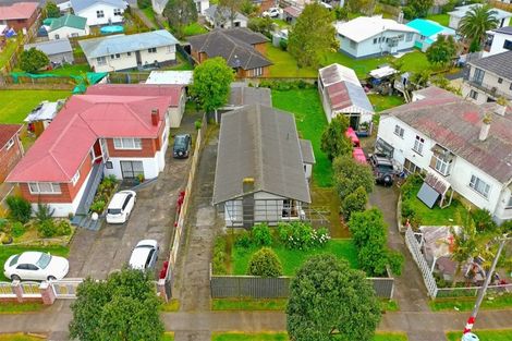Photo of property in 553 Massey Road, Mangere, Auckland, 2022