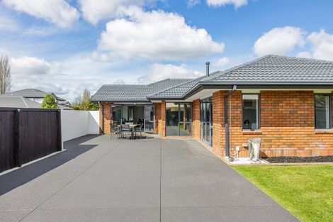 Photo of property in 16 Anglem Way, Northwood, Christchurch, 8051