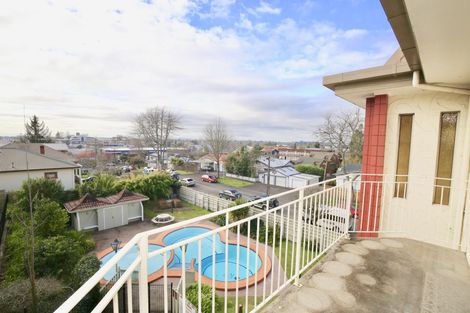 Photo of property in 10u9 Hunter Street, Hamilton Lake, Hamilton, 3204