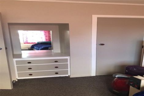 Photo of property in 76 Helvetia Road, Pukekohe, 2120