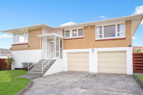 Photo of property in 25 The Crest, Sunnyhills, Auckland, 2010