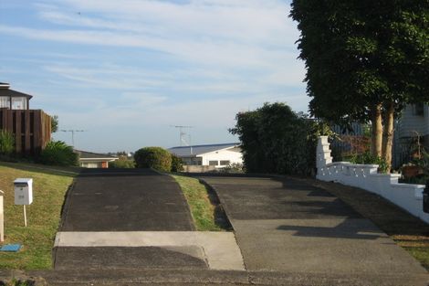 Photo of property in 30 Marcel Place, Glenfield, Auckland, 0629