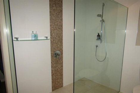 Photo of property in 136 Upper Harbour Drive, Greenhithe, Auckland, 0632