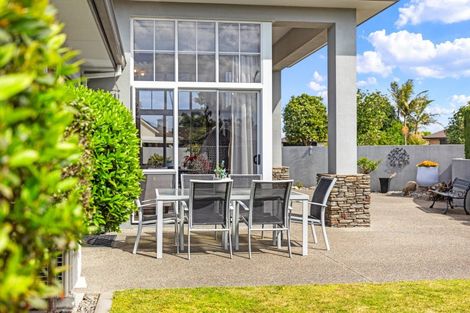 Photo of property in 1 Saratoga Court, Papamoa Beach, Papamoa, 3118