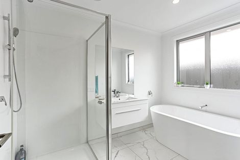Photo of property in 4 Waikuku Beach Road, Waikuku Beach, 7473