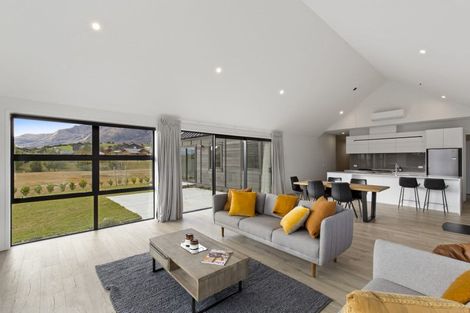 Photo of property in 9 Mcadam Drive, Jacks Point, Queenstown, 9371