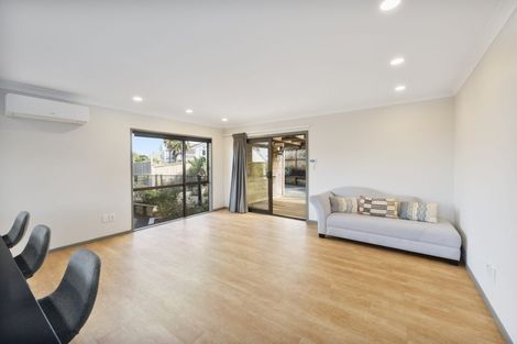 Photo of property in 66 Anich Road, Massey, Auckland, 0614