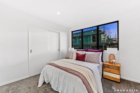 Photo of property in 26-28 Pomaria Road, Henderson, Auckland, 0610