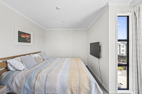 Photo of property in 12 Raranga Lane, Hobsonville, Auckland, 0616