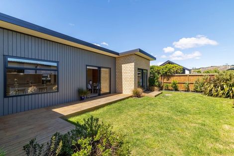 Photo of property in 5 Ruston Lane, Halswell, Christchurch, 8025