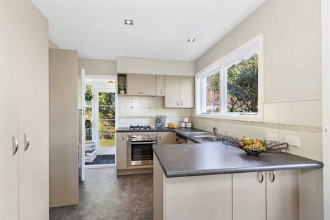 Photo of property in 4 Farnham Place, Ilam, Christchurch, 8041