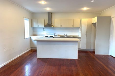 Photo of property in 23 Margan Avenue, New Lynn, Auckland, 0600