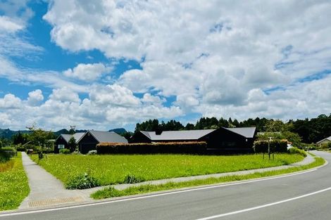 Photo of property in 1 Awanui Crescent, Matakana, 0985