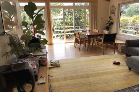 Photo of property in 1 Taioma Crescent, Te Atatu Peninsula, Auckland, 0610