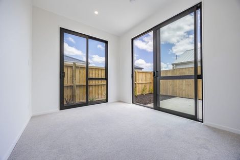 Photo of property in 14 Oopunga Road, Pukekohe, 2120